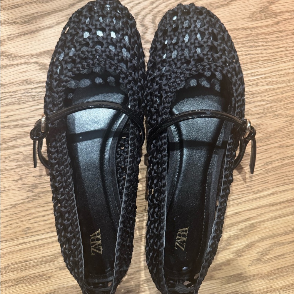 Zara Black Crochet Flats